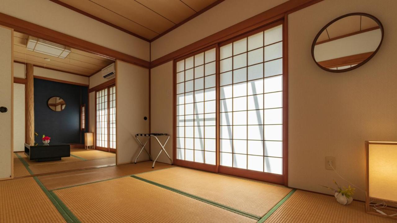 红色之花度假屋 Miyakojima  外观 照片