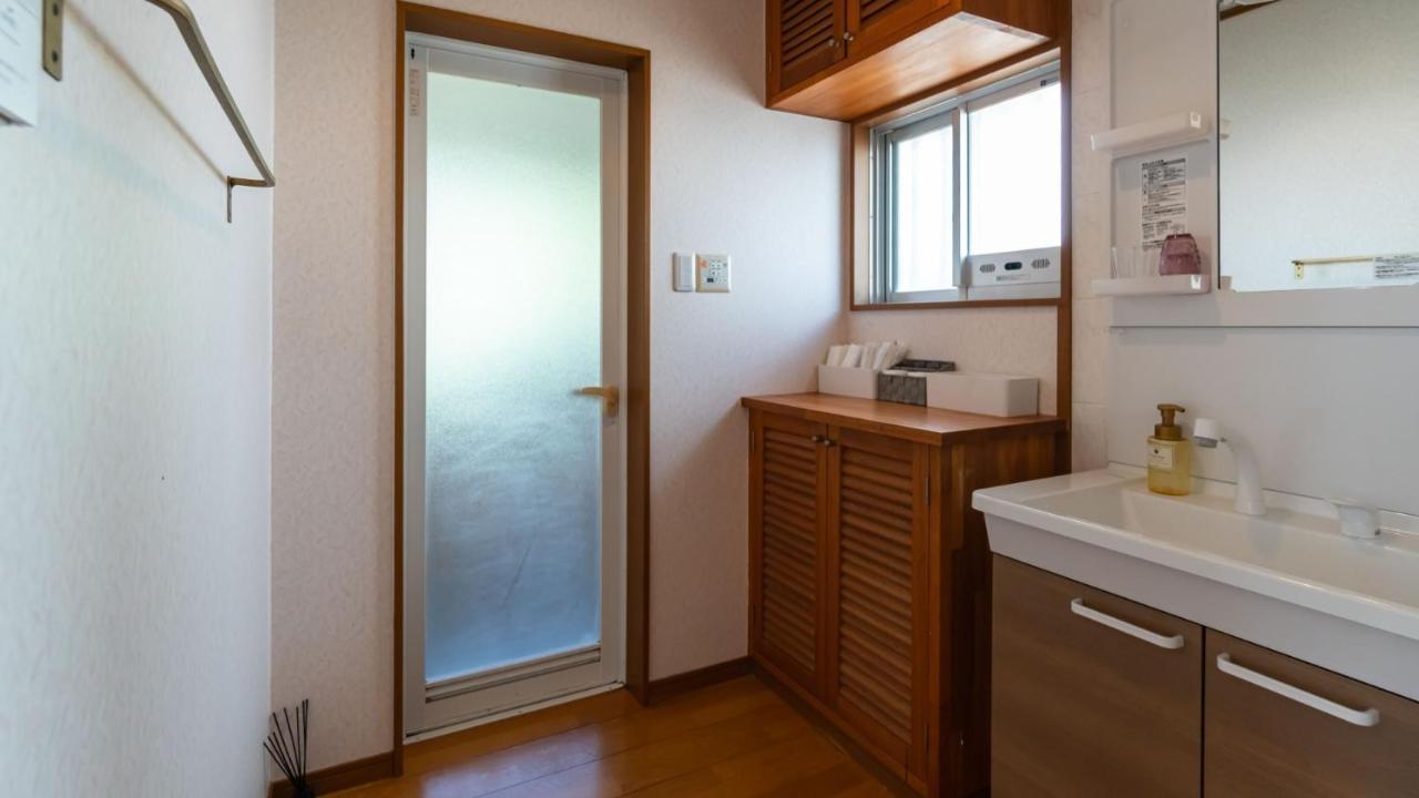 红色之花度假屋 Miyakojima  外观 照片